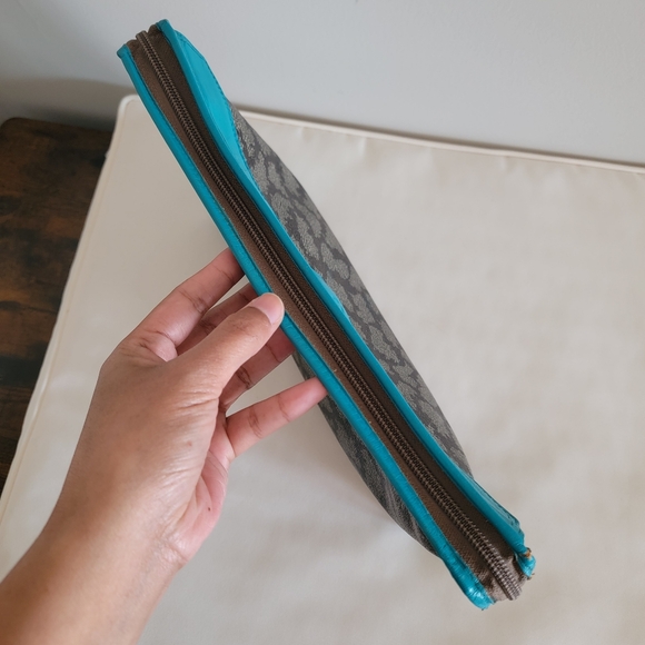 Authentic YSL vintage clutch Bag - Picture 8 of 15